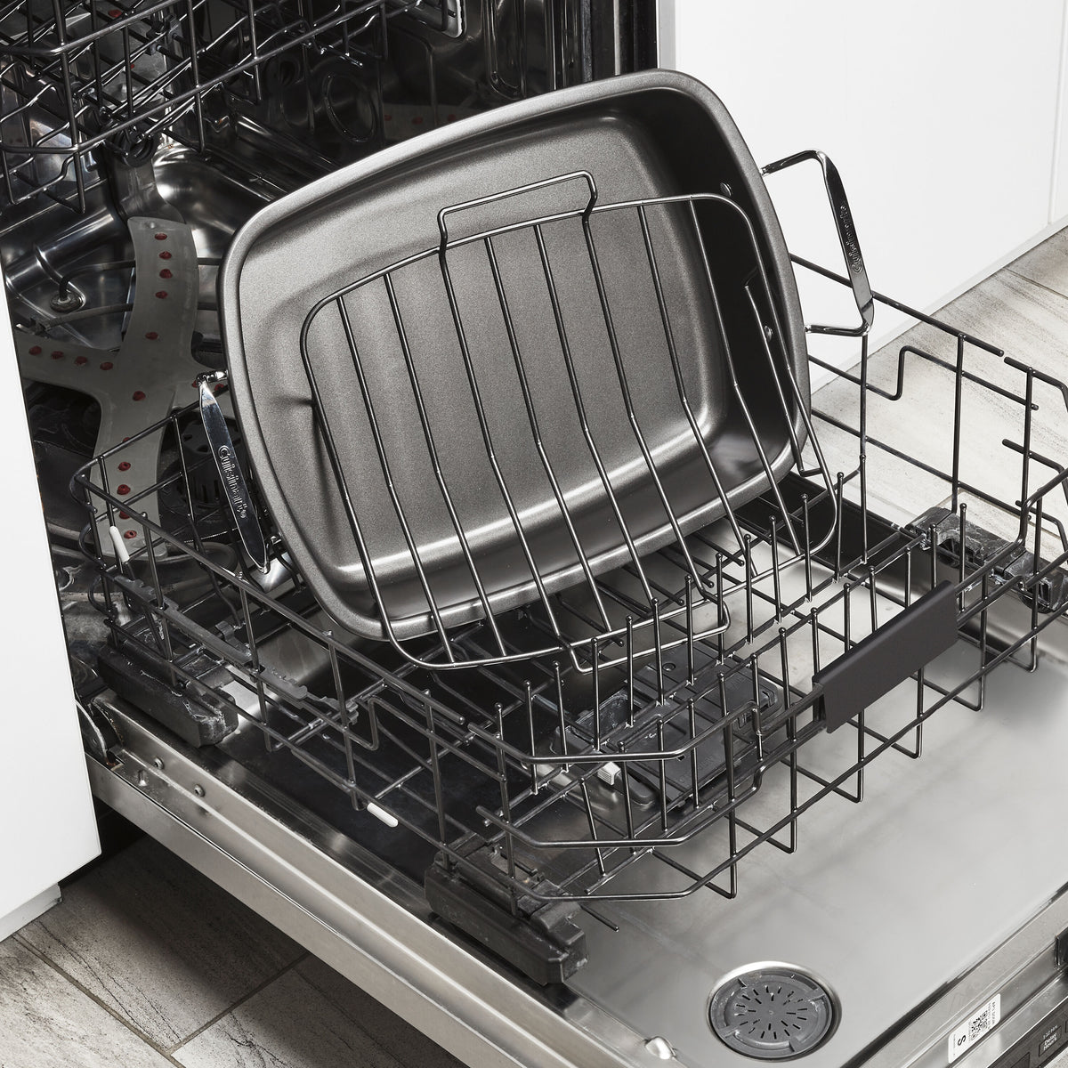 16″ Roaster with Rack | Cuisinart Cookware