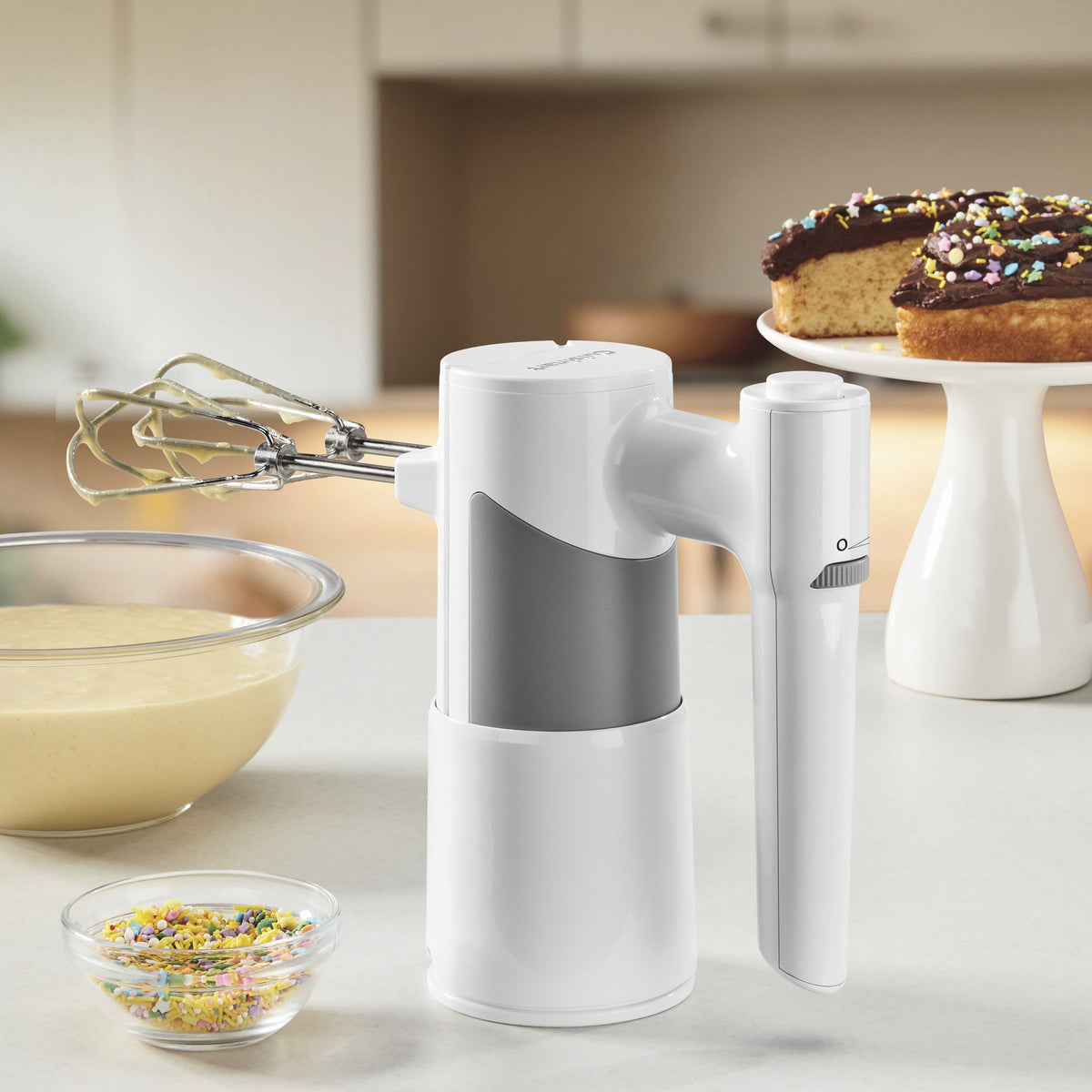 5 Speed Hand Mixer with Storage Case | Cuisinart Appliances