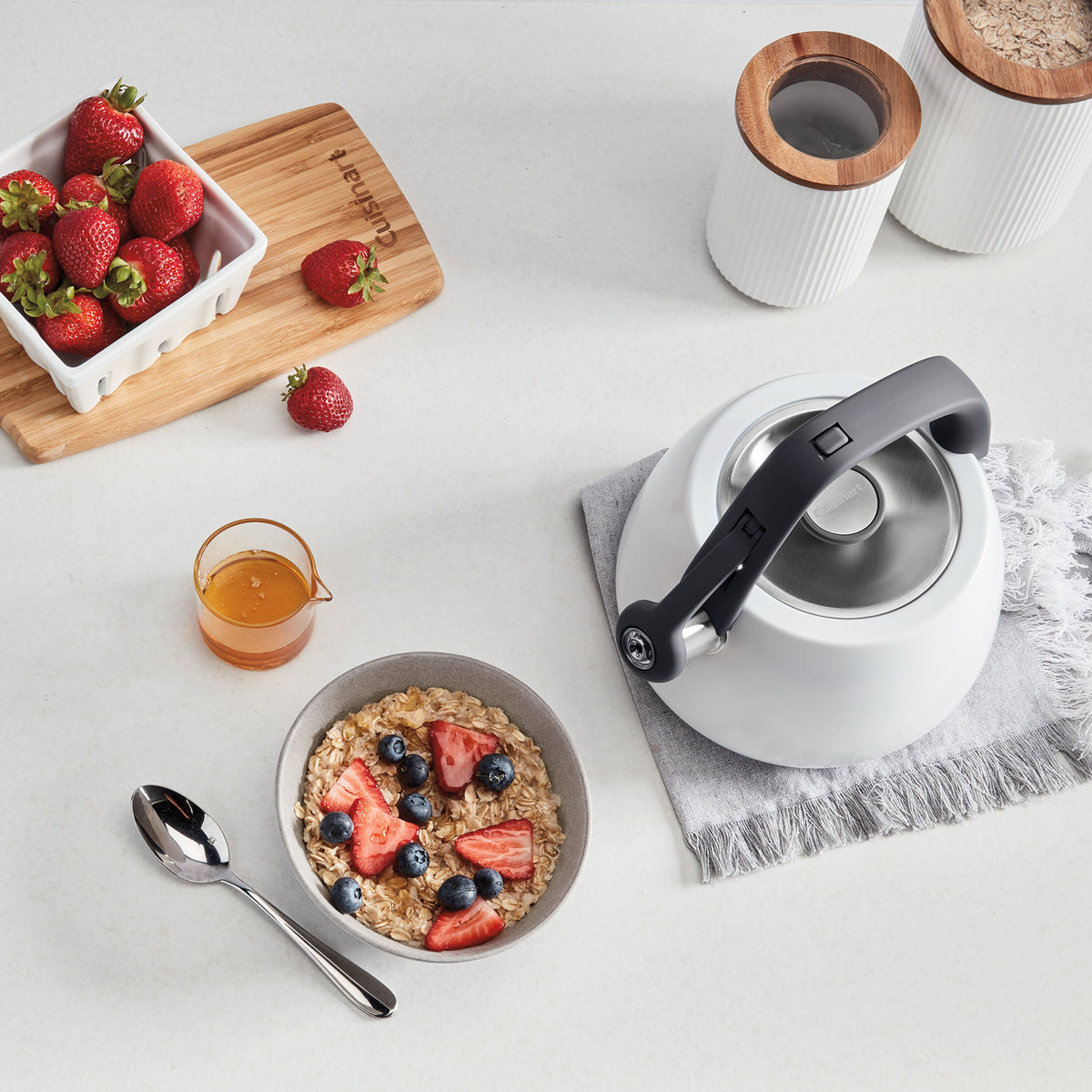 2 Qt. Matte White Stainless Steel Tea Kettle | Cuisinart Appliances