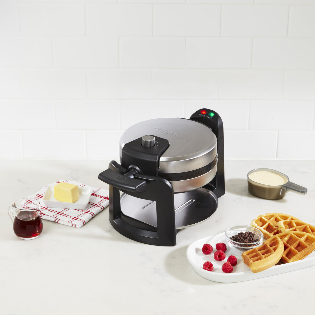 Round Flip Belgian Waffle Maker (WAF-F30NAS) | Cuisinart Appliances