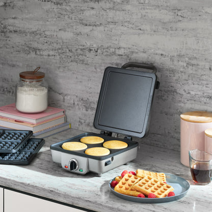 Belgian Waffle Maker with Pancake Plates | Cuisinart Appliances