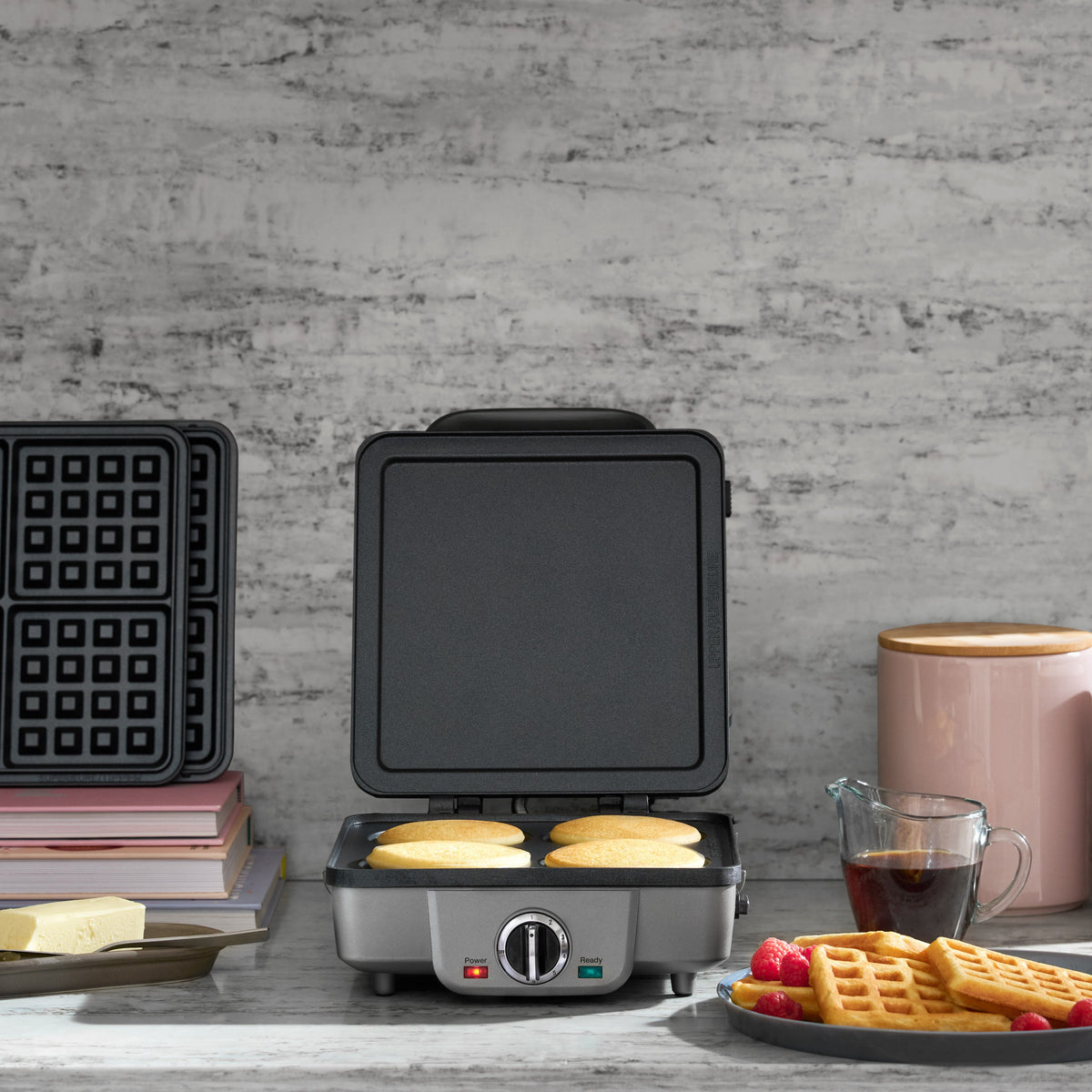 Belgian Waffle Maker with Pancake Plates | Cuisinart Appliances