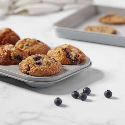 6-Pc Culinary Collection Ceramic Nonstick Bakeware Set - Gorgeous Gray | Cuisinart Bakeware