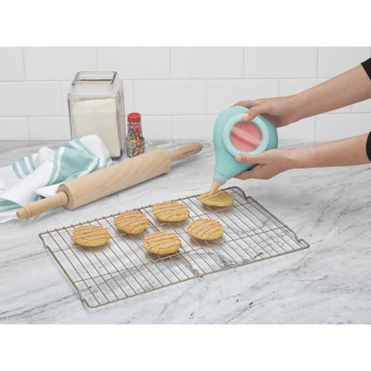 7 Piece Silicone Easy Icing Decorating Set | Cuisinart Bakeware