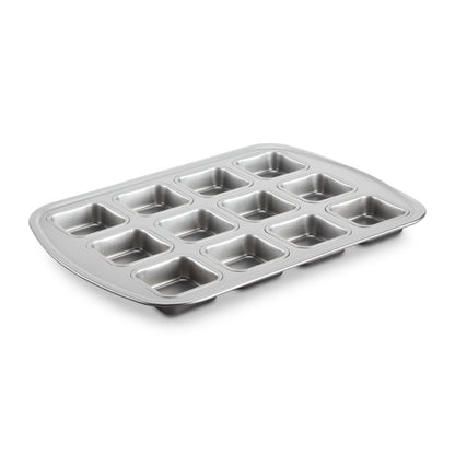 Chef's Classic™ Non-Stick 12-Cup Mini Brownie Pan | Cuisinart Bakeware