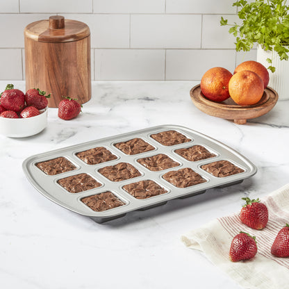 Chef's Classic™ Non-Stick 12-Cup Mini Brownie Pan | Cuisinart Bakeware
