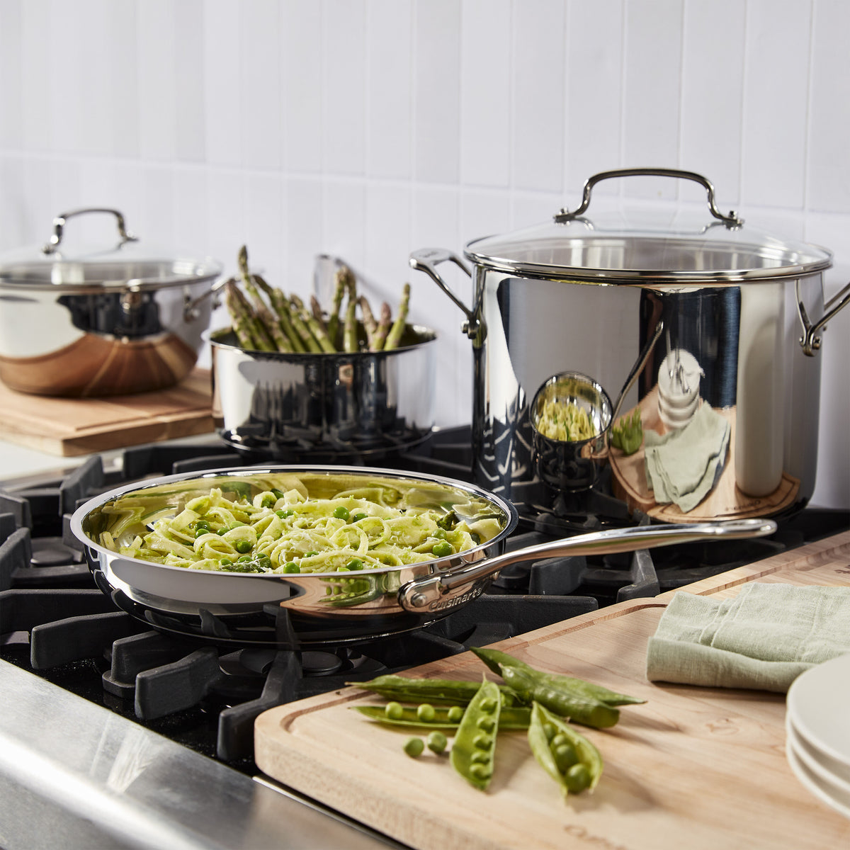 Chef's Classic Stainless Cookware Set, 17-Piece | Cuisinart Cookware