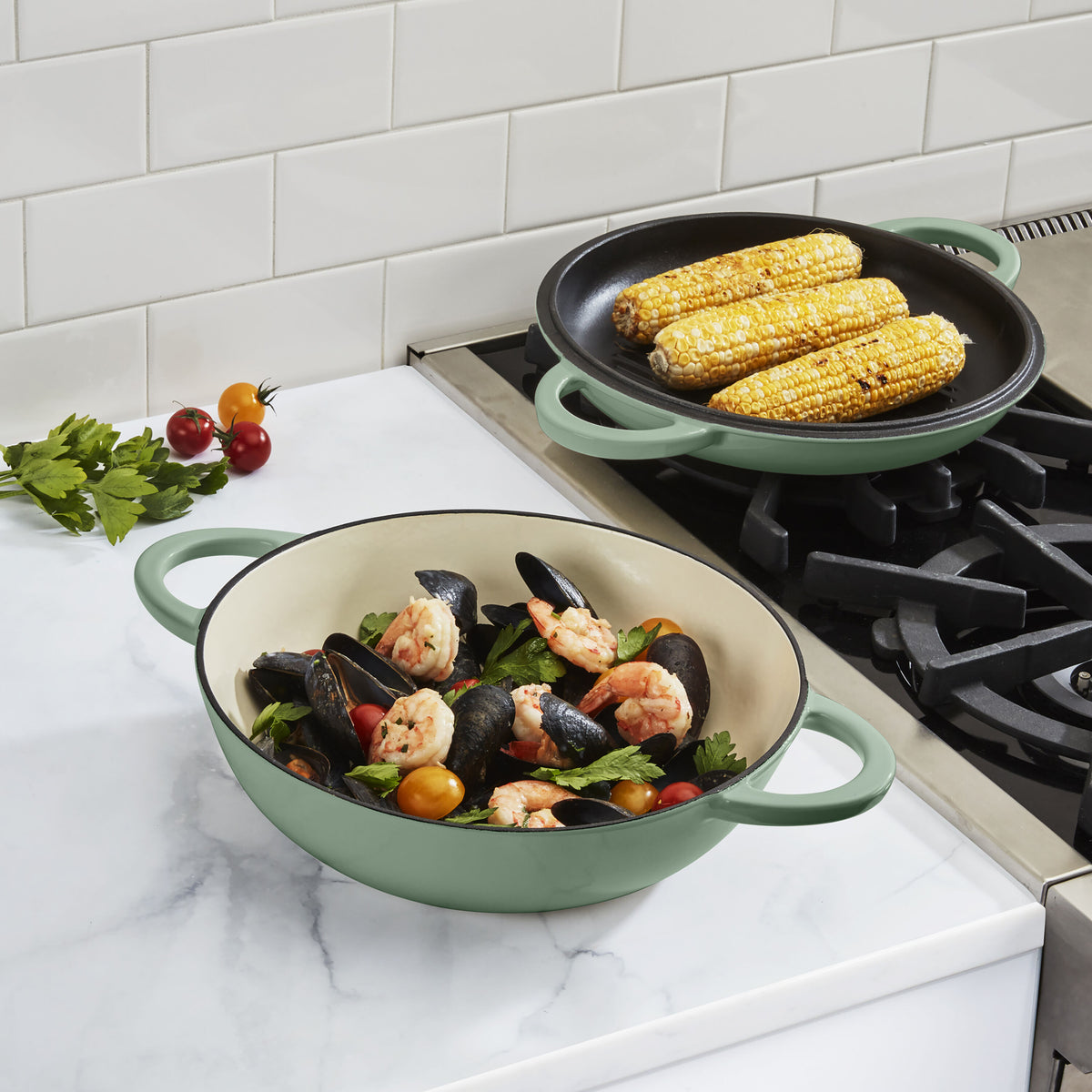 Chef's Classic™ Enameled 2-in-1 Cast Iron Multipurpose Set | Cuisinart Cookware