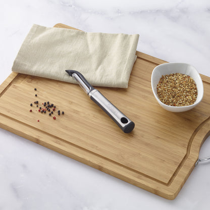 Chef's Classic Pro™ Peeler | Cuisinart Tools & Gadgets