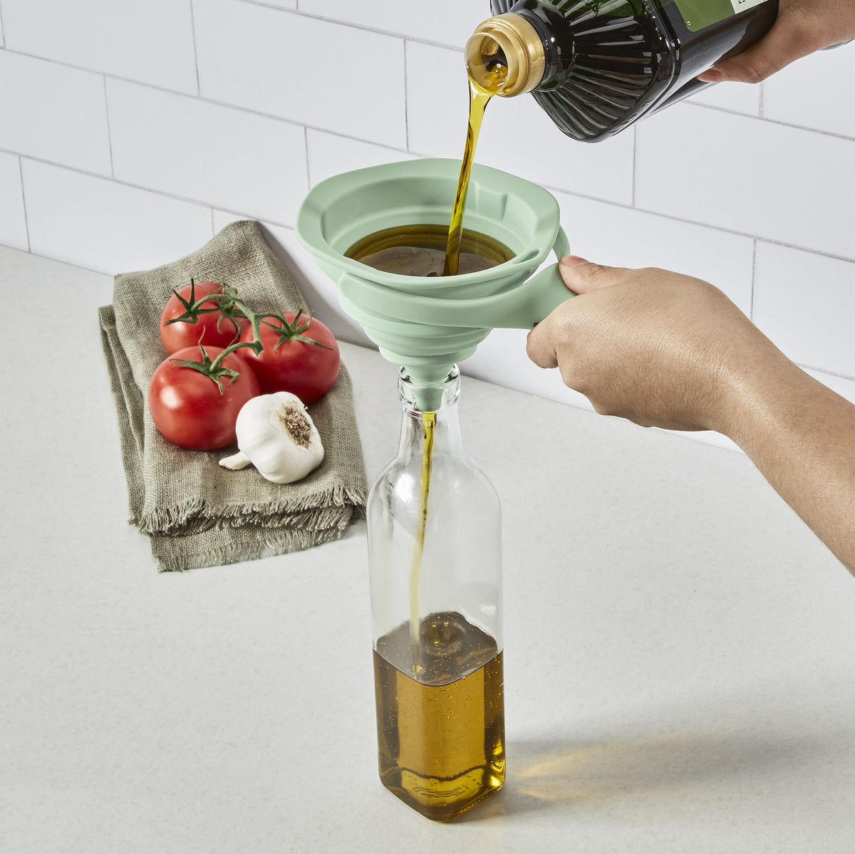 Set of 2 Collapsible Silicone Funnels | Cuisinart Tools & Gadgets