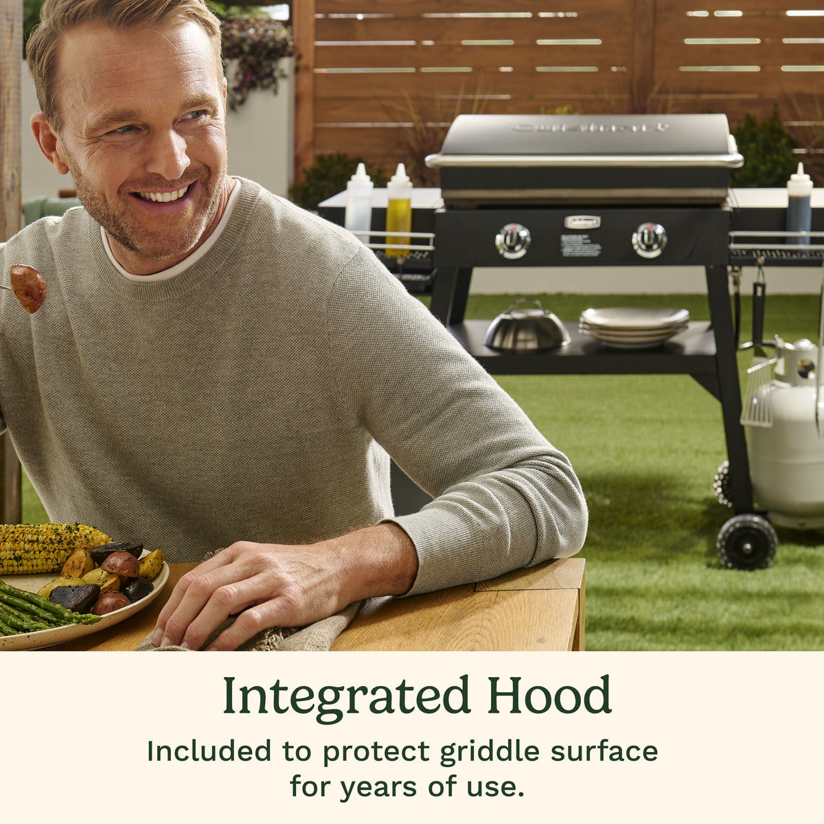 28" Outdoor Griddle with Hood | Cuisinart Grills & Griddles | Cuisinart Outdoors